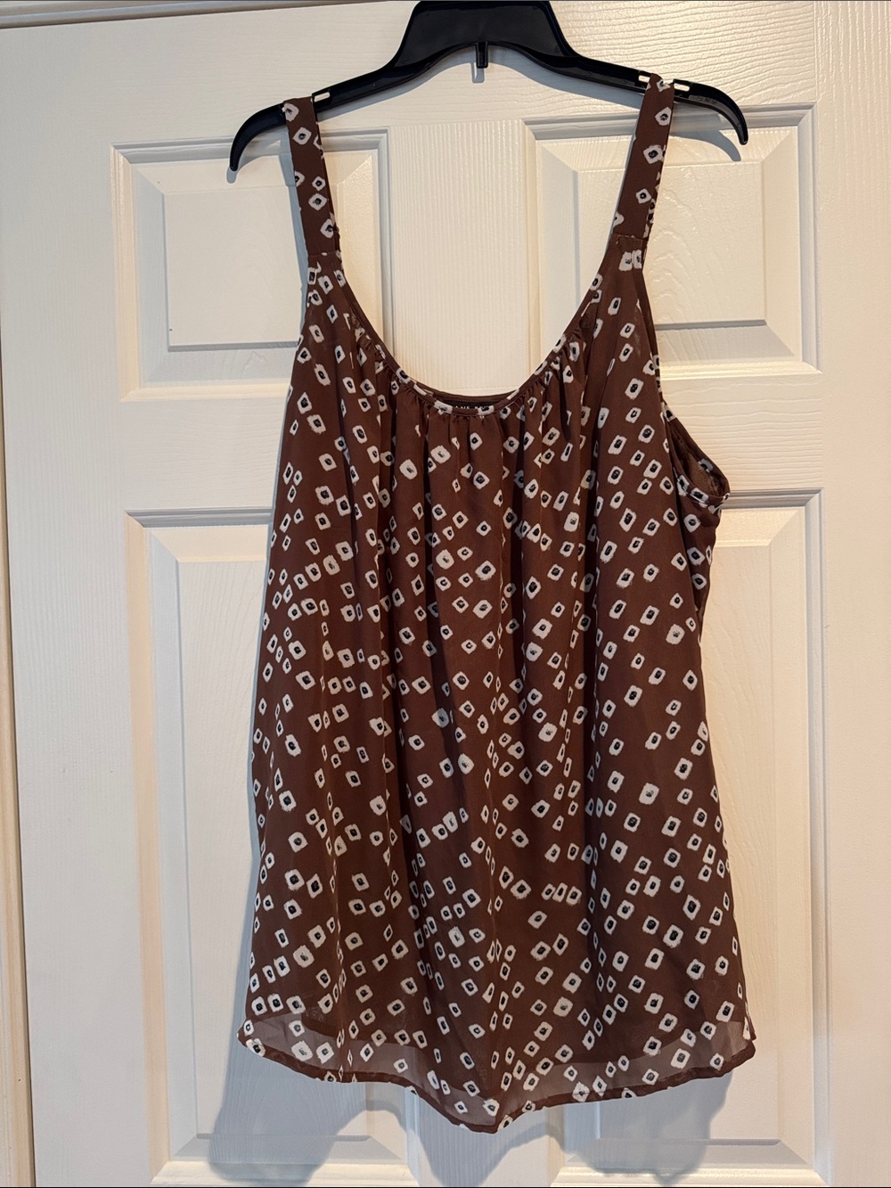 Lane Bryant Brown Printed Sleeveless Camisole with White Geo Print size 24
